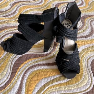 Seychelles suede high heel sandal size 6